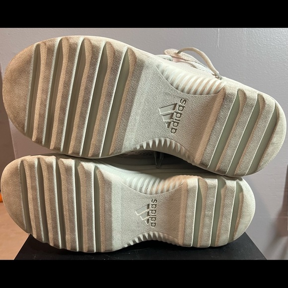 Yeezy Desert Boot Salt Size 10.5 - Picture 4 of 10